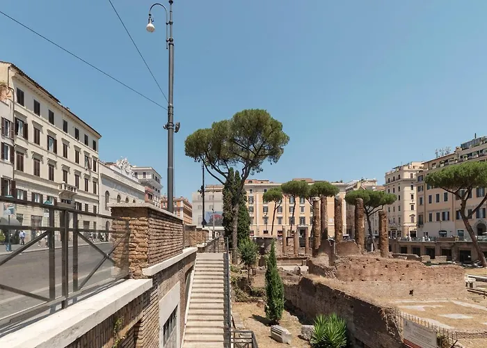 Largo Di Torre Argentina