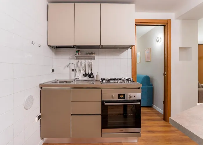 Villafranca Loft, Modern Studio Nearby The Station